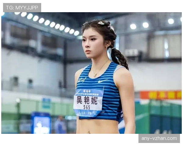 吴艳妮赛前涂睫毛膏上场，这姐是来比赛还是走红毯？