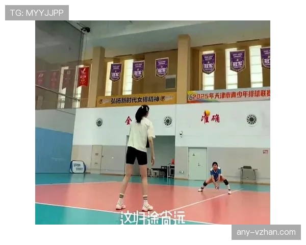 李盈莹训练完直接拎爱马仕去吃米其林,这姐的日常比偶像剧还敢拍 李盈莹训练完直接拎爱马仕去吃米其林,这姐的日常比偶像剧还敢拍