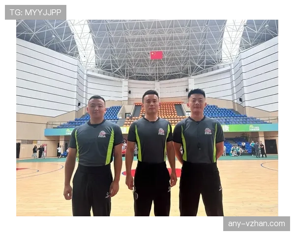 篮球规则中投篮动作判定的依据是什么及裁判执行标准解析