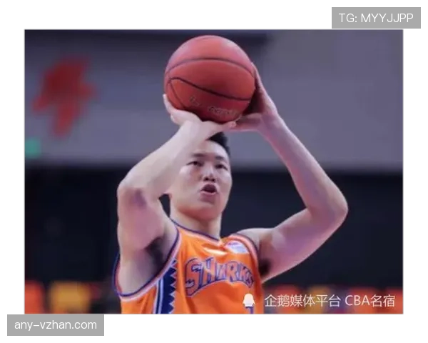 许昕这松弛感是真没谁了，训练完直接路边摊撸串，国家队工资到底开多少啊？